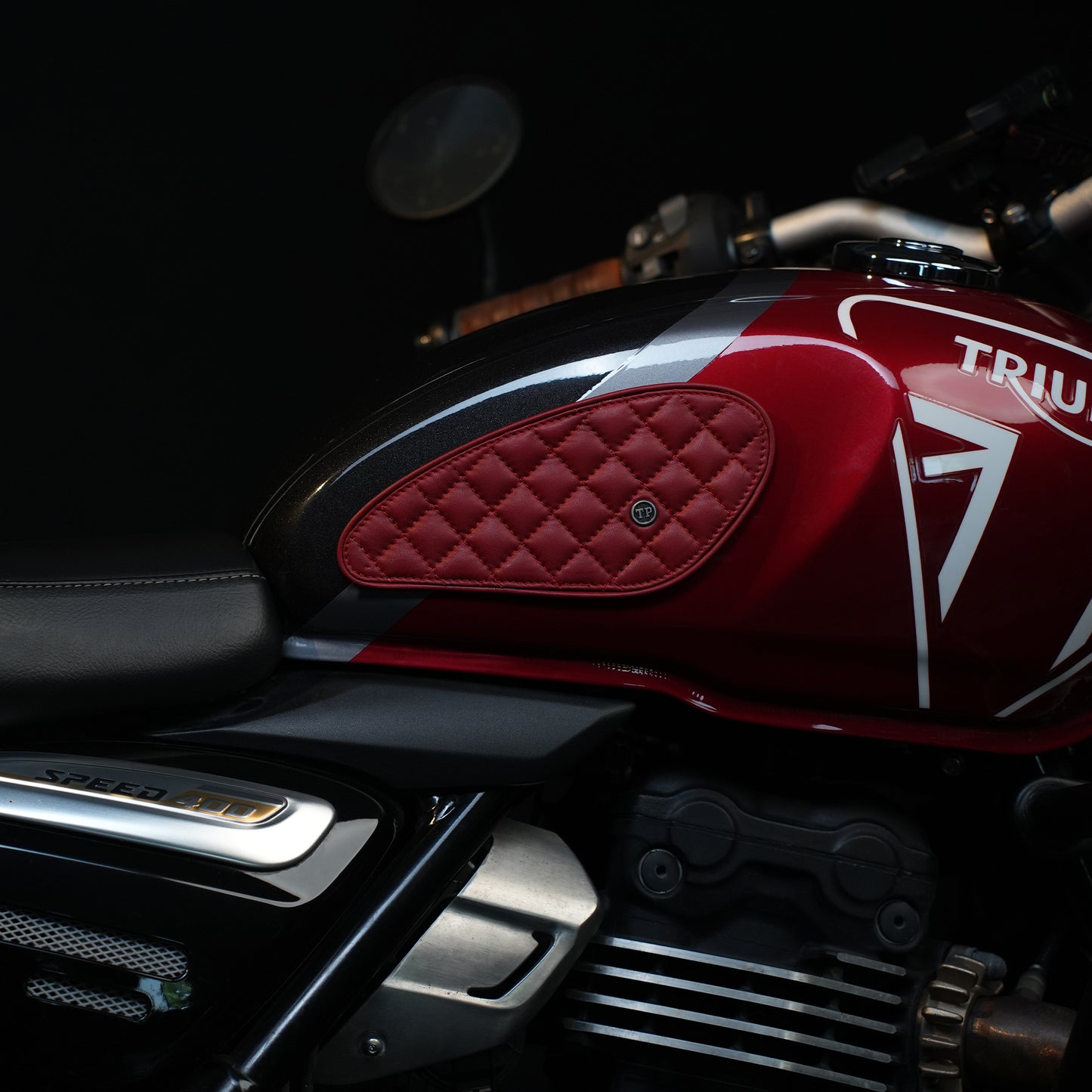 Raised Diamond Tankpads (Triumph)