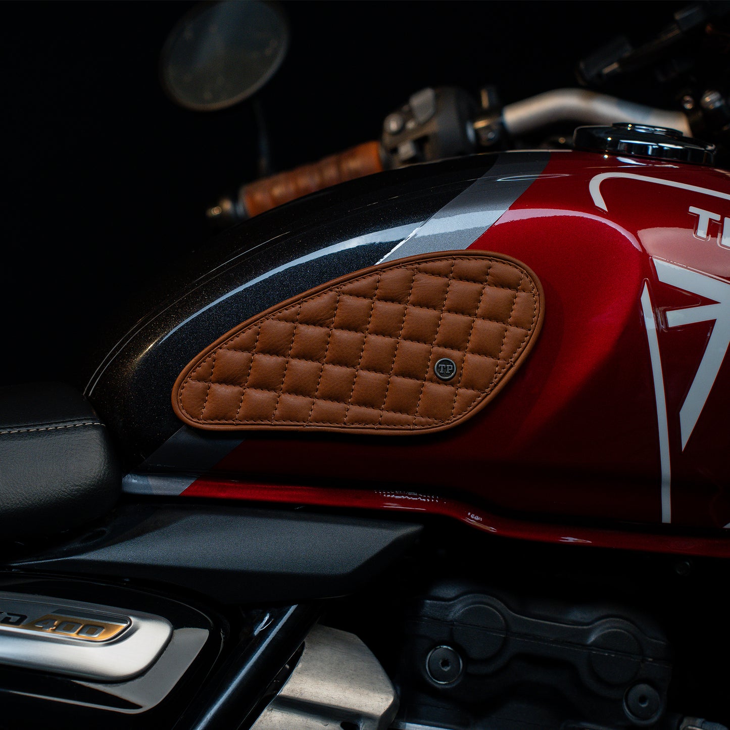 Raised Diamond Tankpads (Triumph)