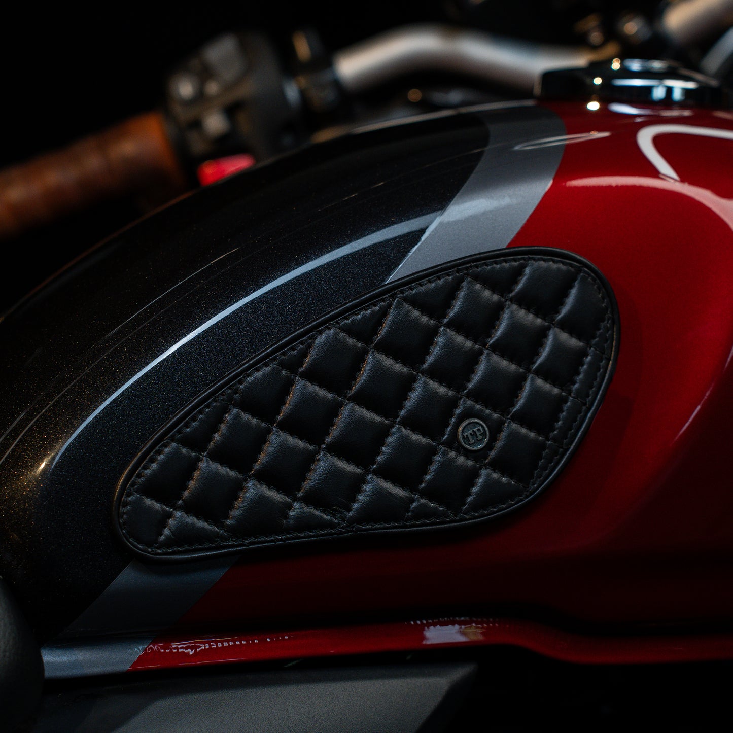 Raised Diamond Tankpads (Triumph)