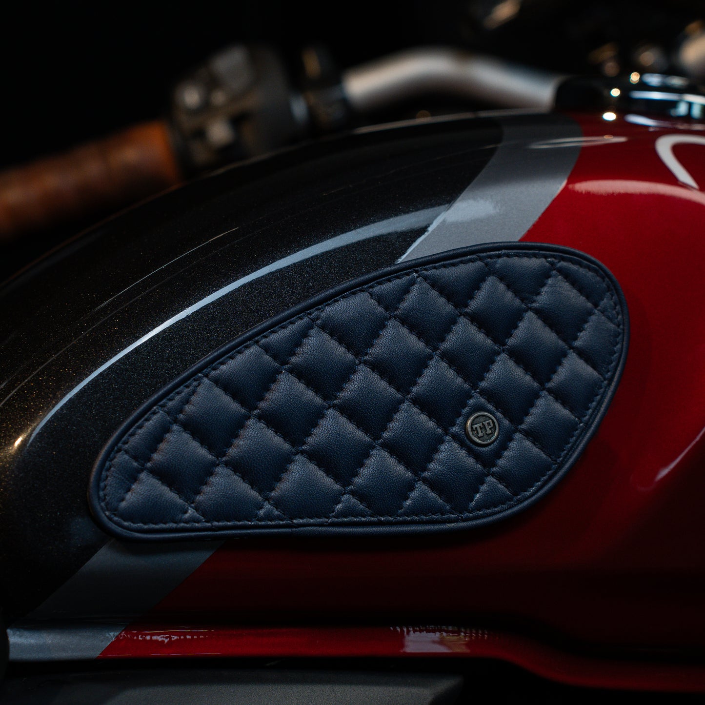 Raised Diamond Tankpads (Triumph)