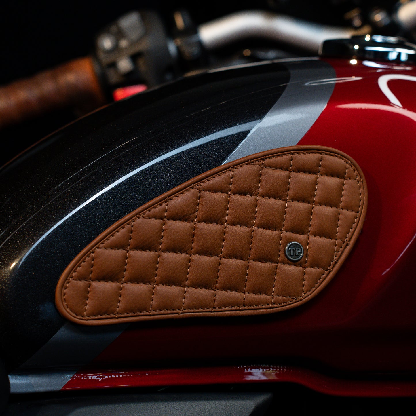 Raised Diamond Tankpads (Triumph)