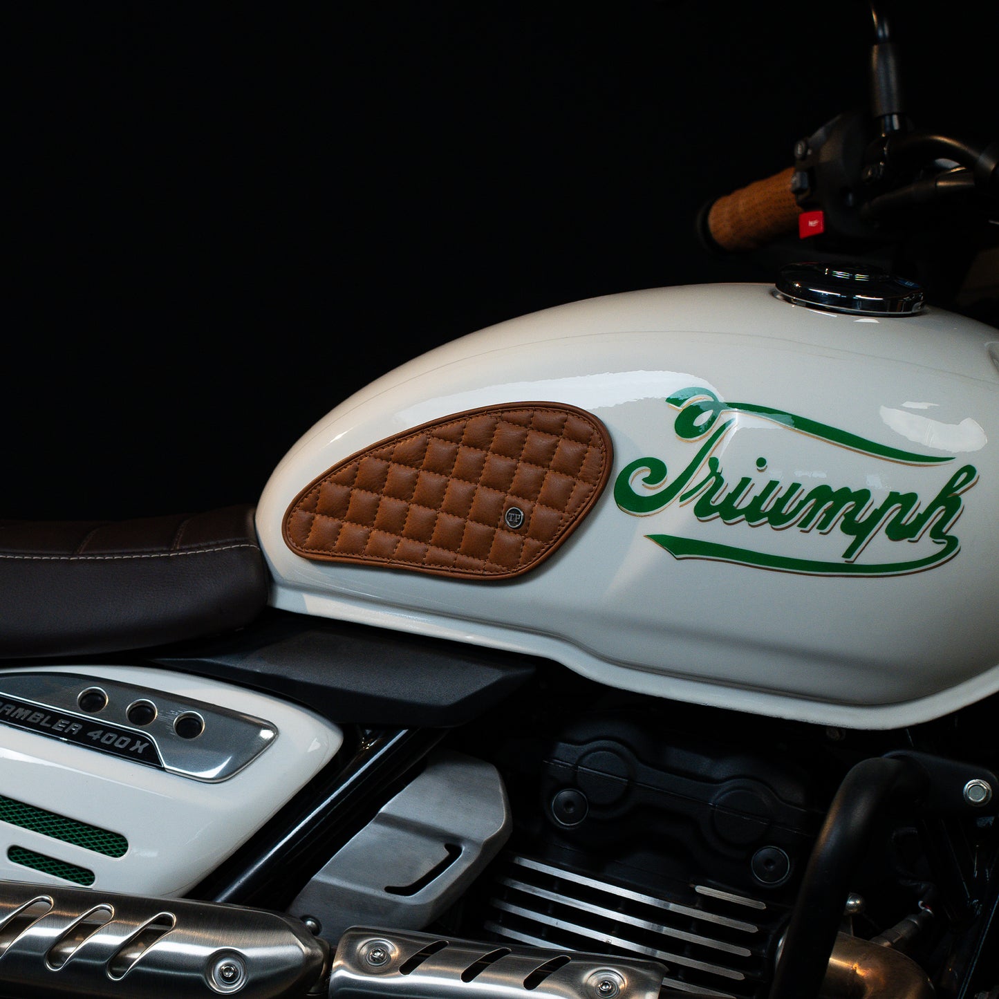 Raised Diamond Tankpads (Triumph)