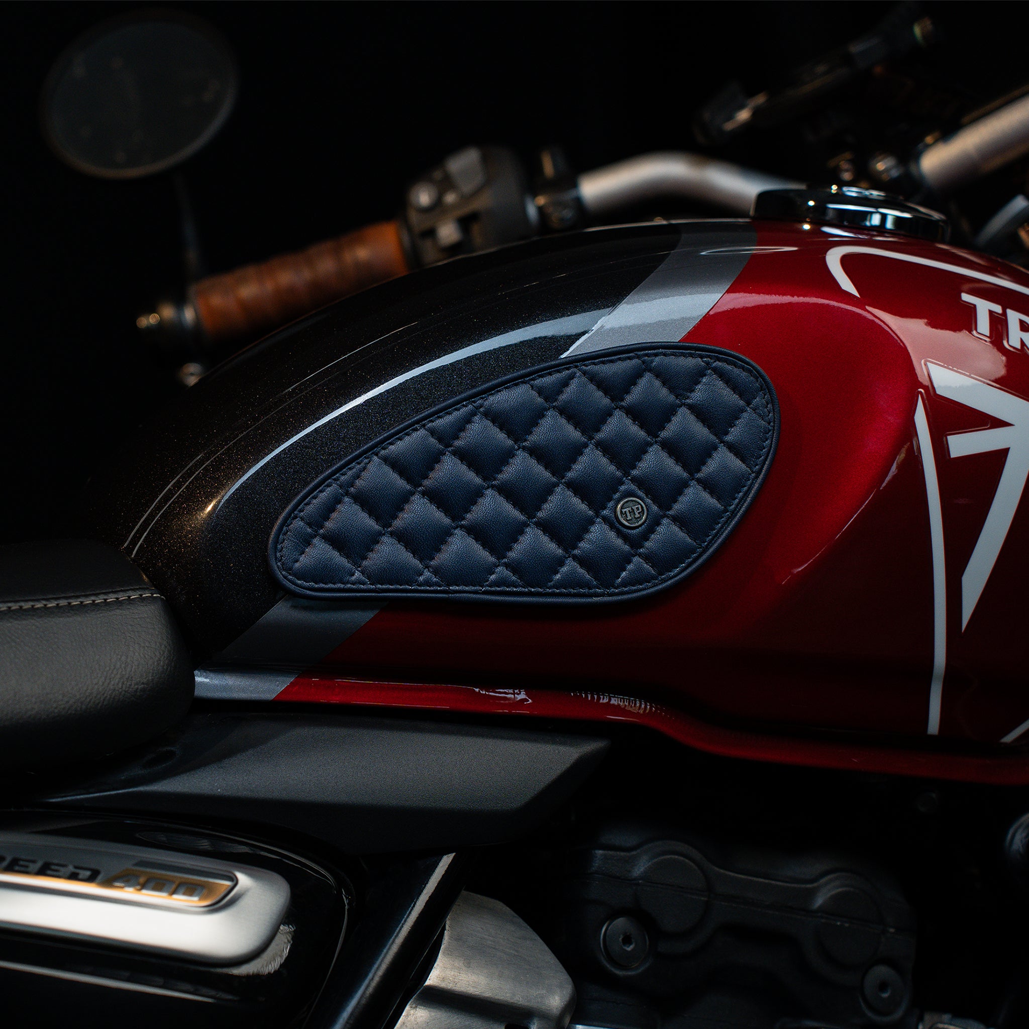 Raised Diamond Tankpads (Triumph)