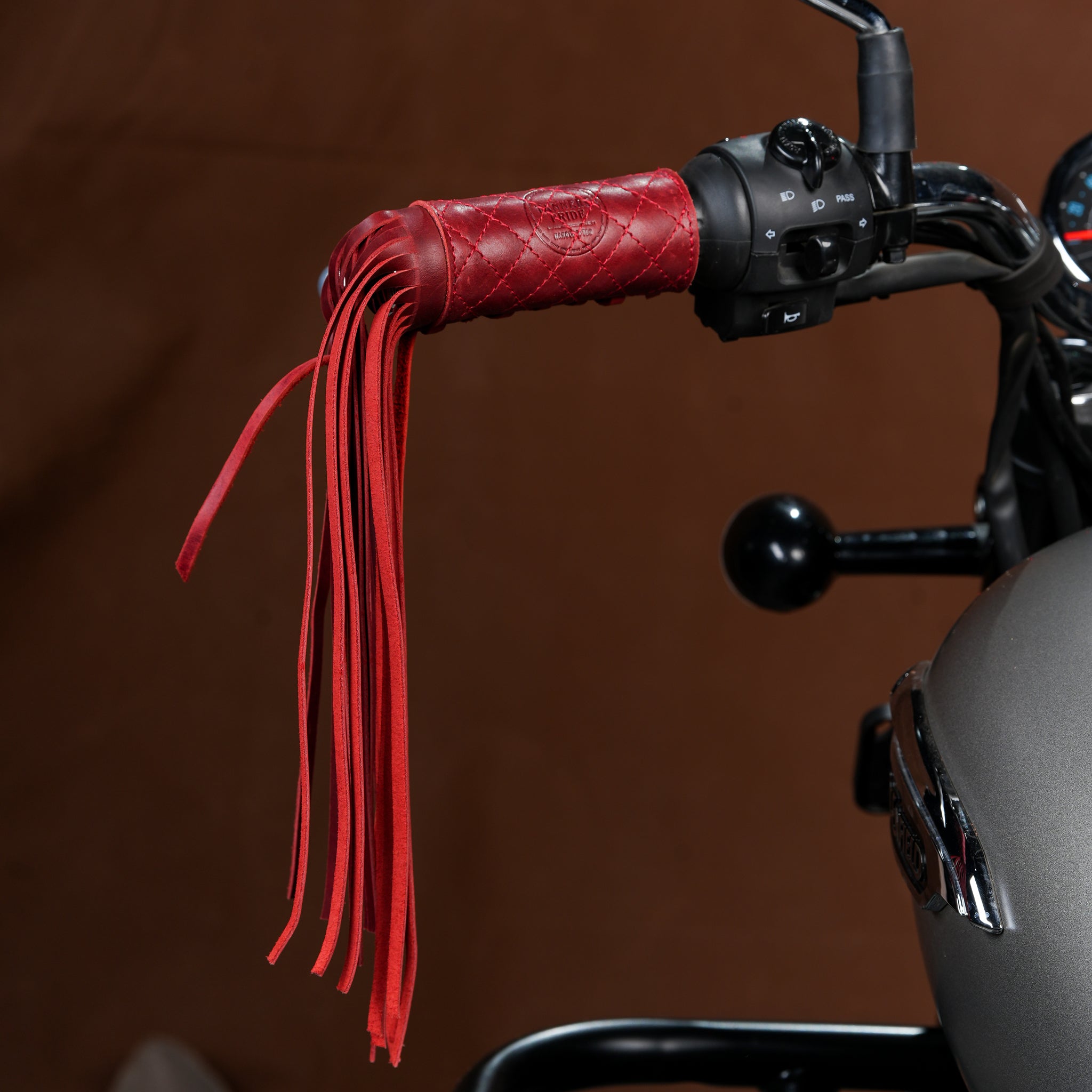 Tasselled Grip Covers (Short)