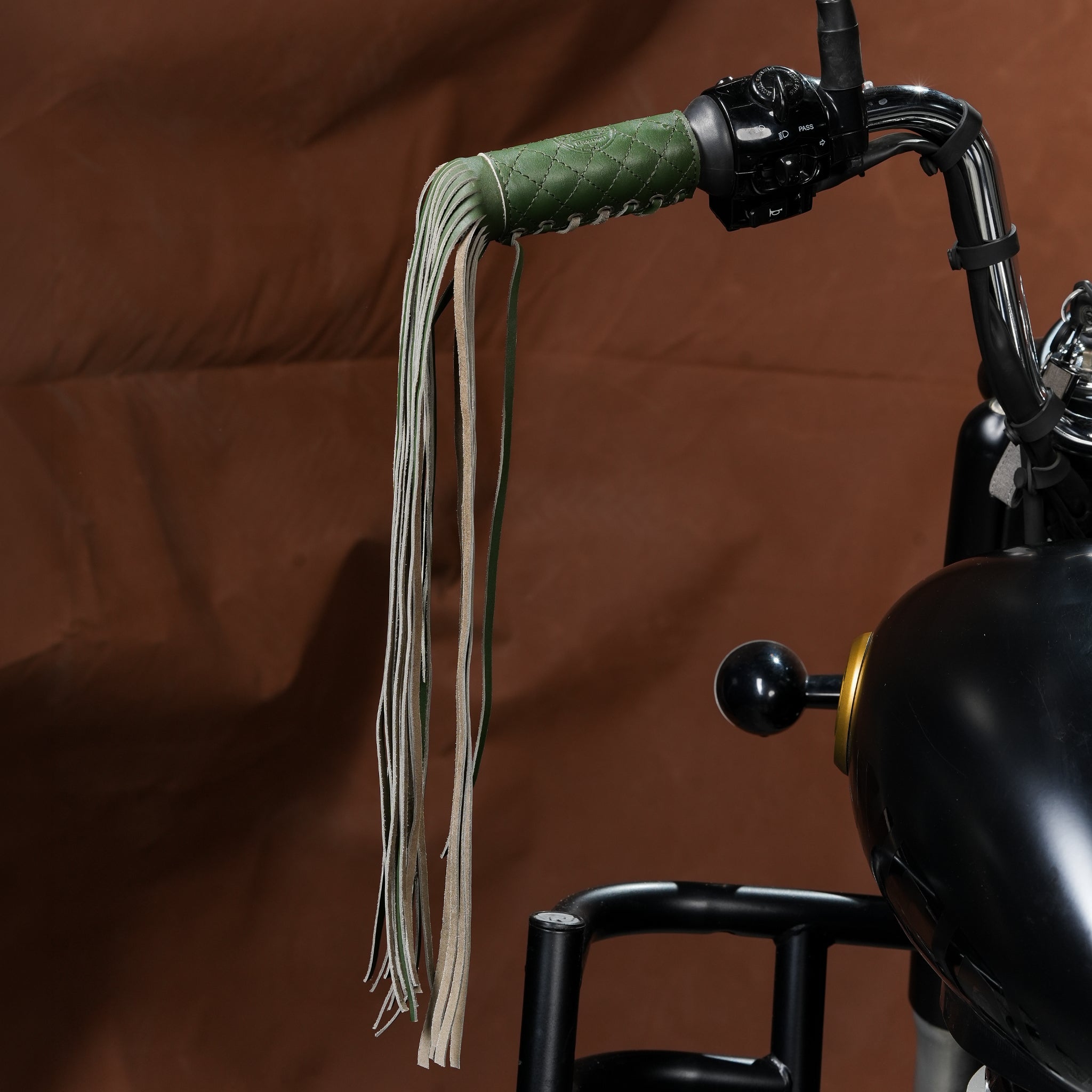 Tasselled Grip Covers (Long)