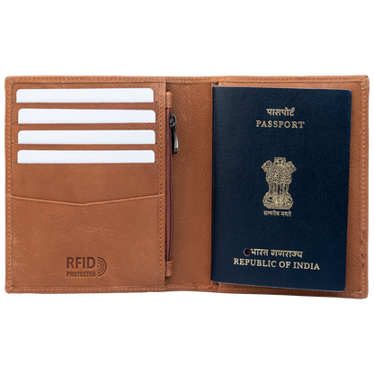 The Quinn Card and Passport Case