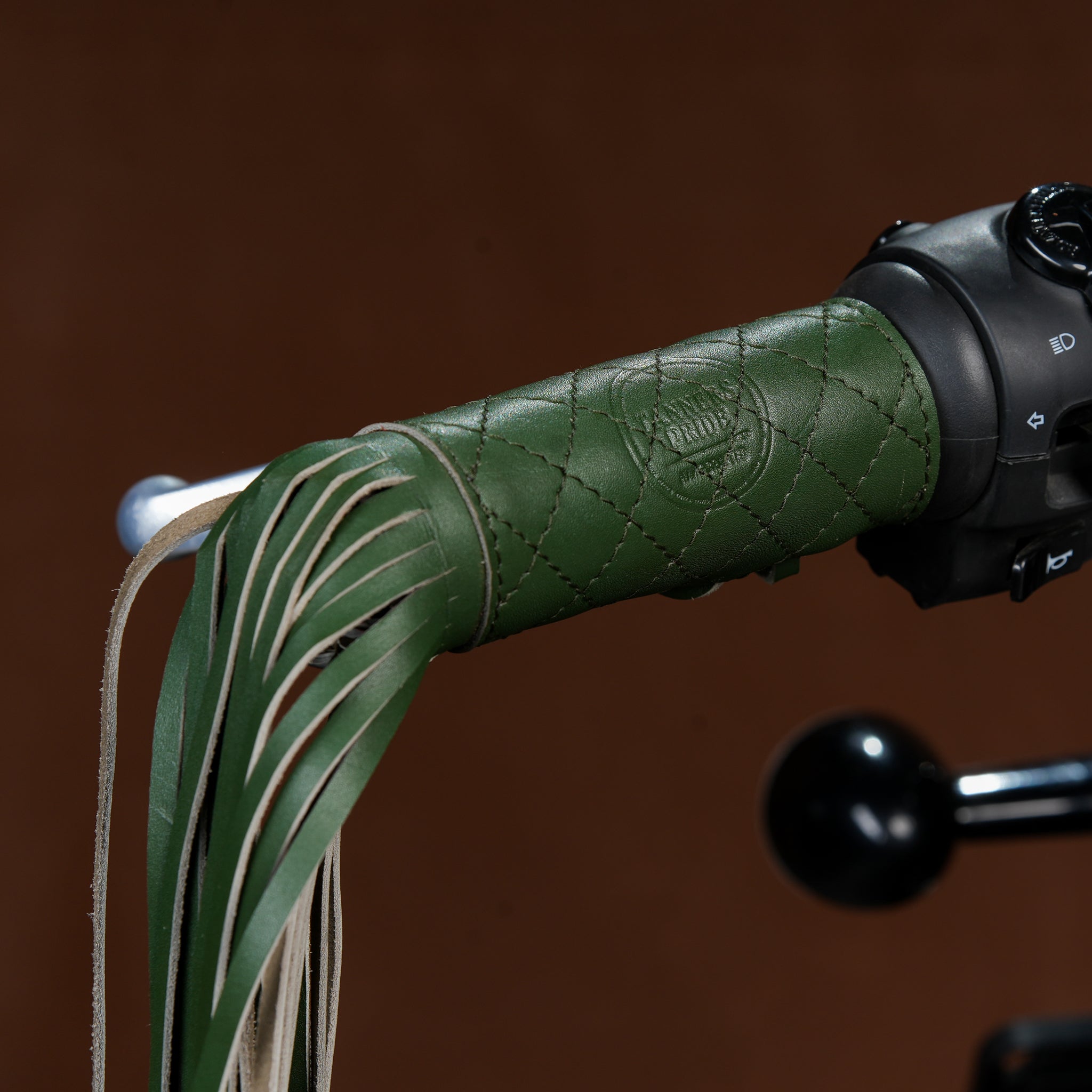 Tasselled Grip Covers (Short)