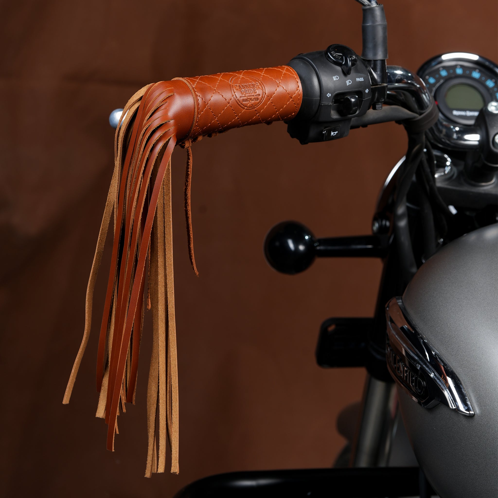 Tasselled Grip Covers (Short)