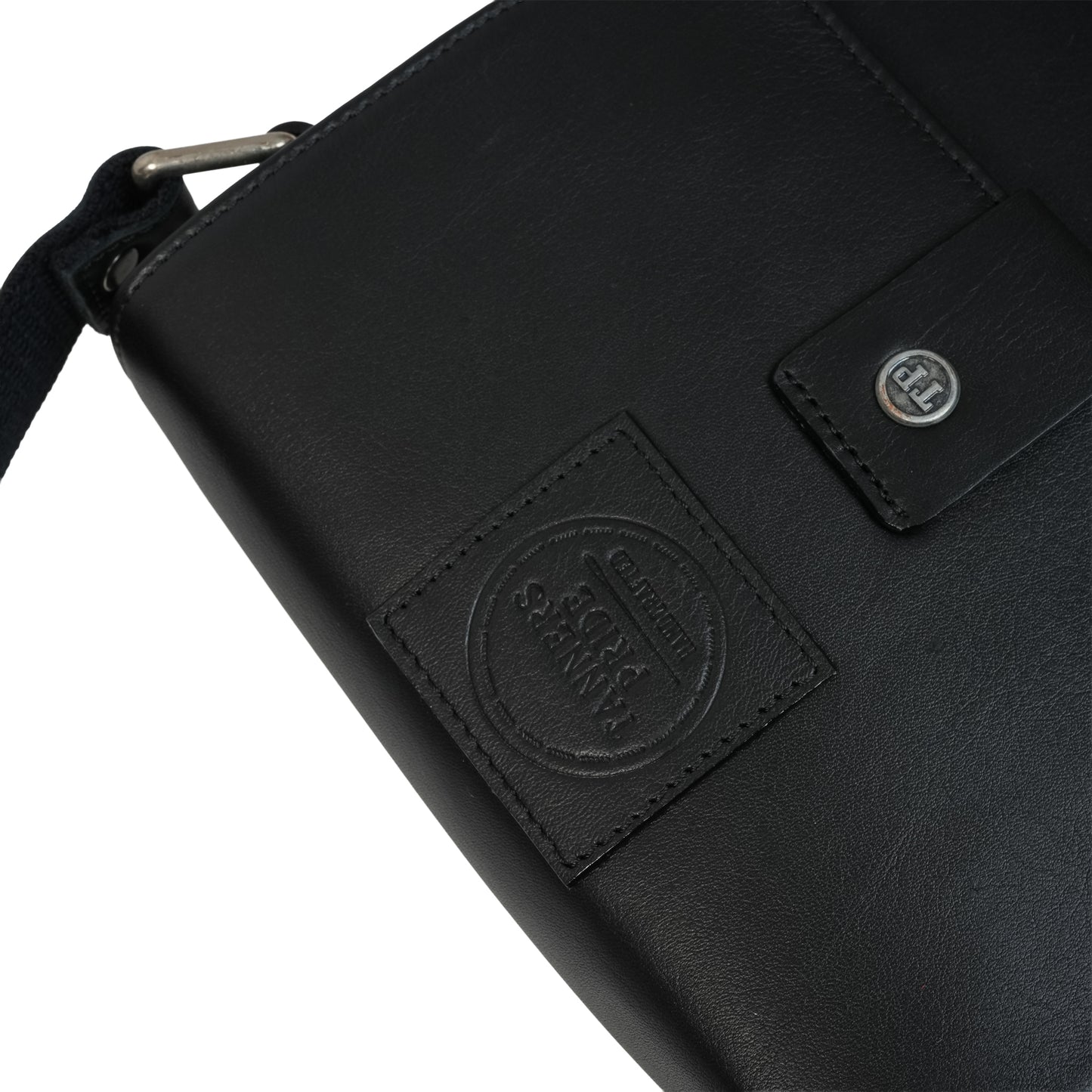 The Roscoe HD cross bag