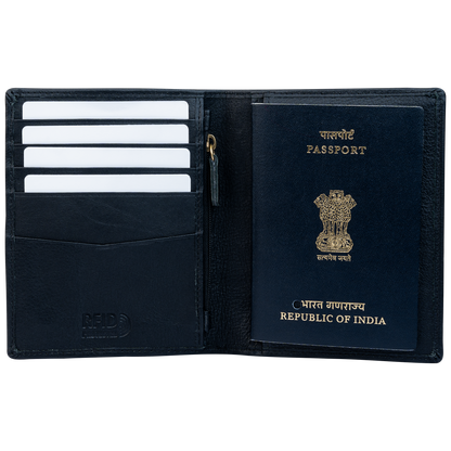 The Quinn Card and Passport Case