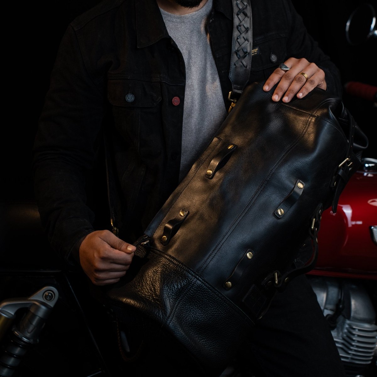 Adventure Duffel Bag - Tanners Pride (V.C. Exports)
