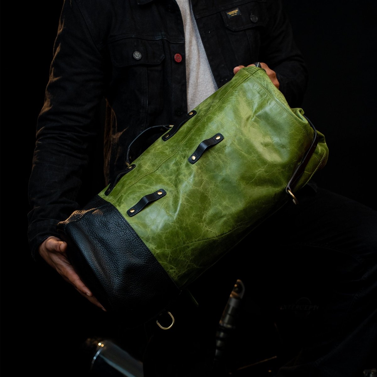 Adventure Duffel Bag - Tanners Pride (V.C. Exports)