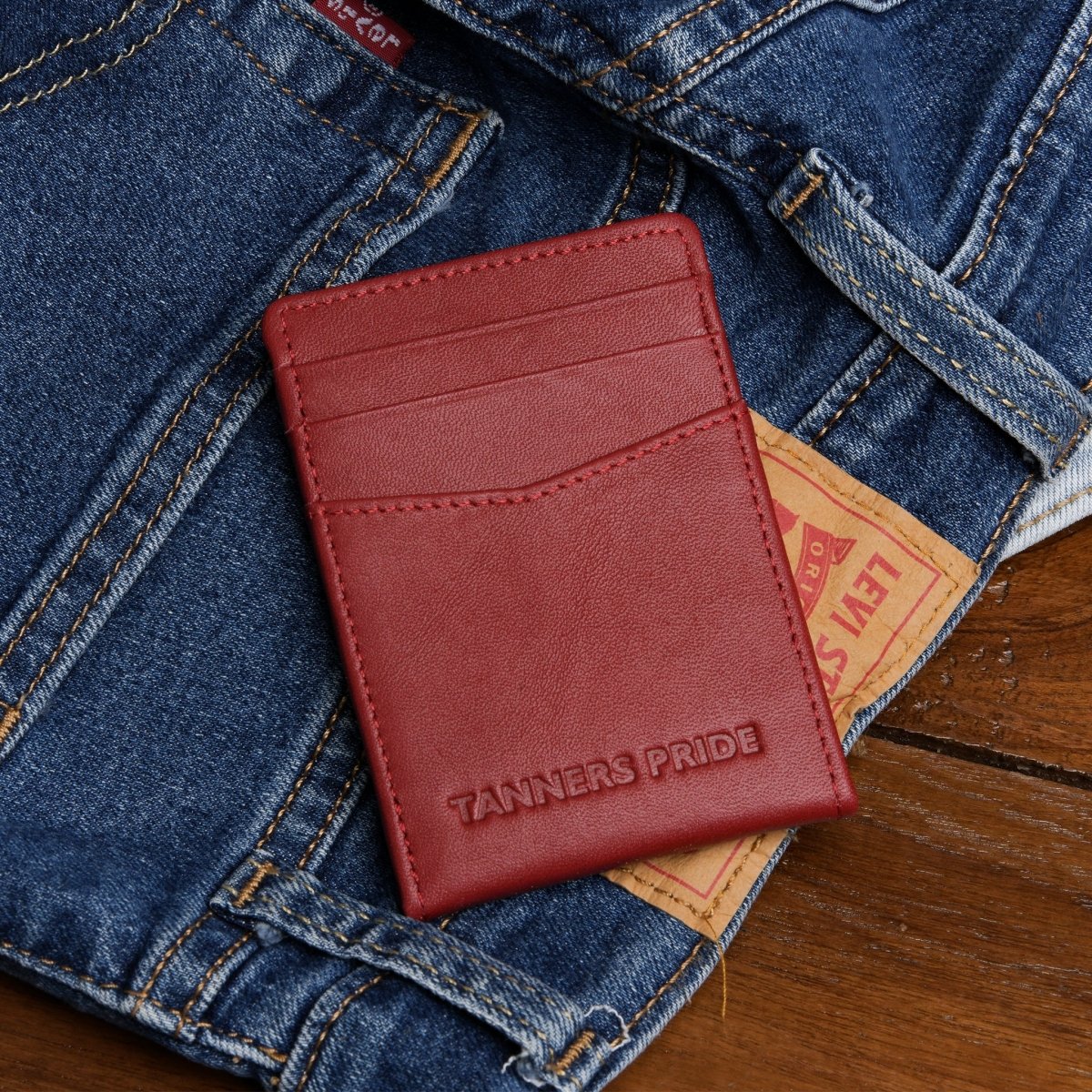 Doug Magnetic Card Case - Tanners Pride (V.C. Exports)
