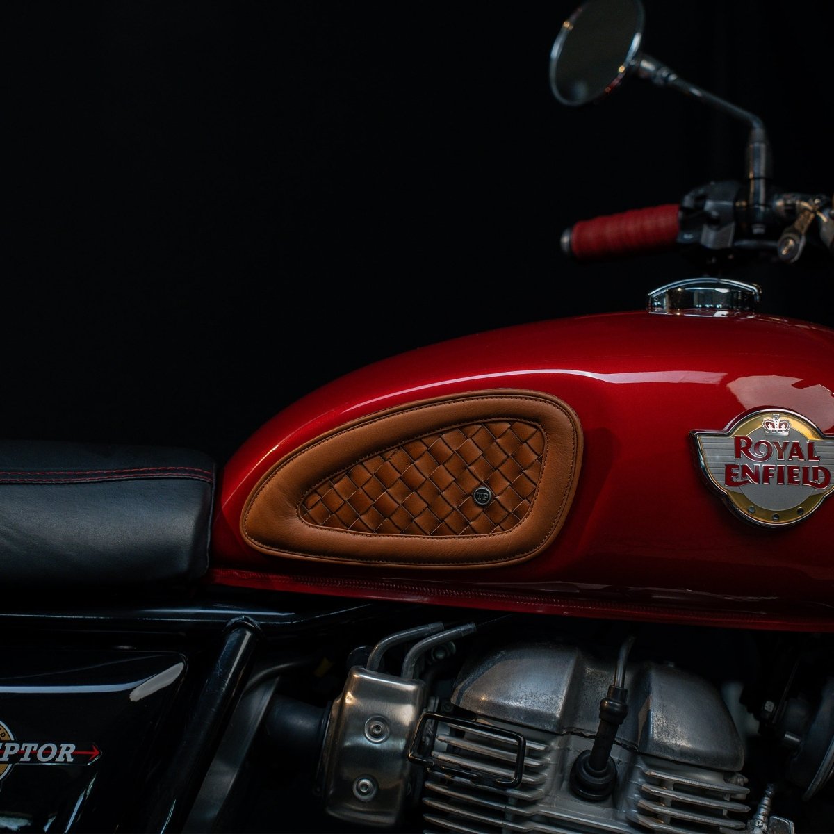 Handweaved Tankpads (Interceptor 650) - Tanners Pride (V.C. Exports)