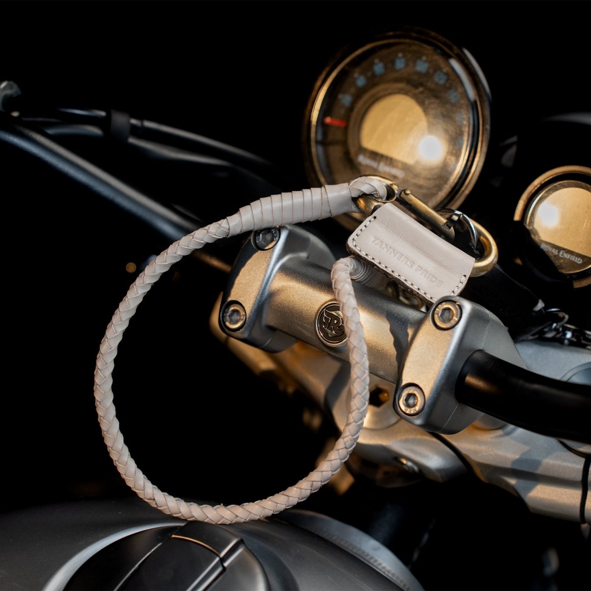 Hunter Keychain - Tanners Pride (V.C. Exports)
