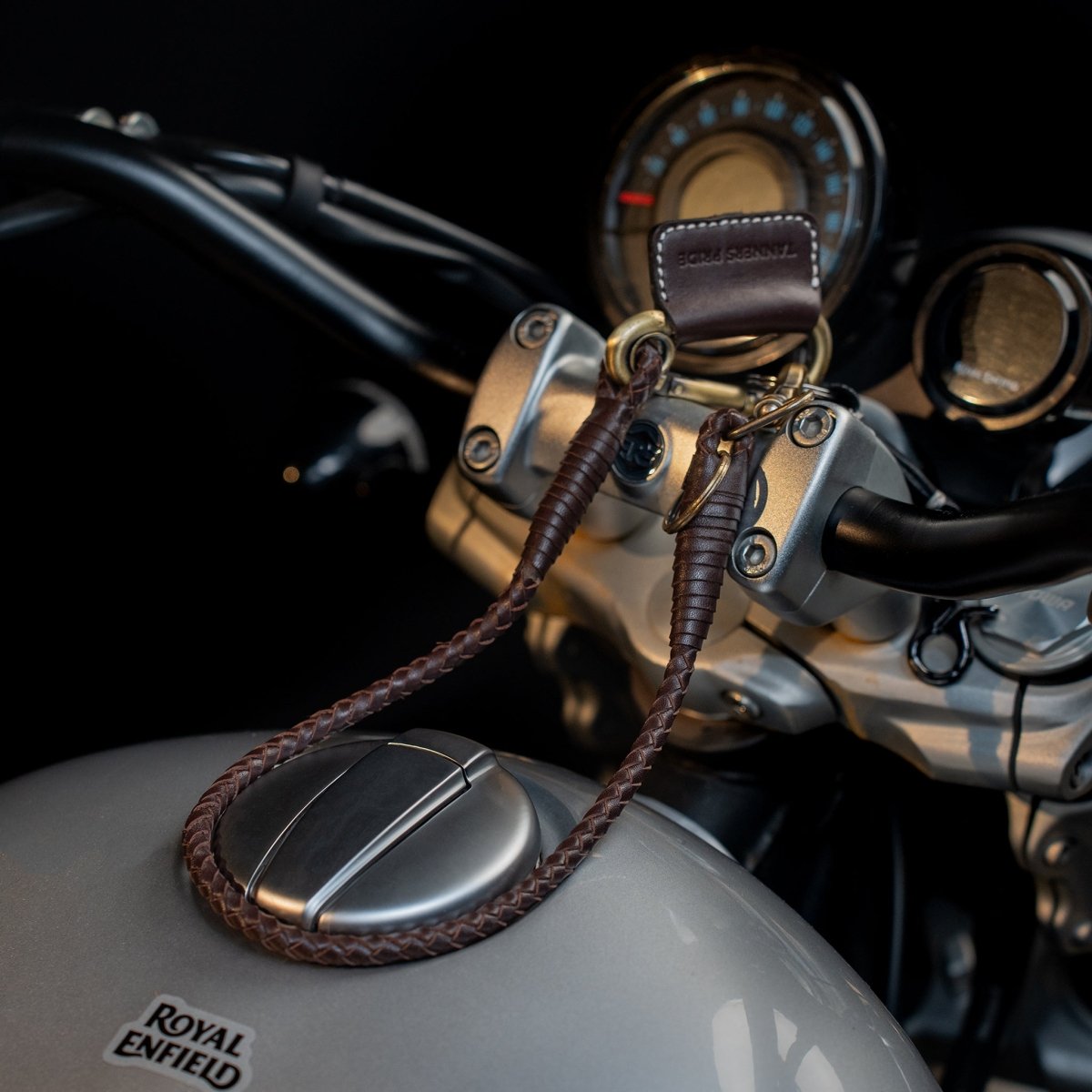 Hunter Keychain - Tanners Pride (V.C. Exports)