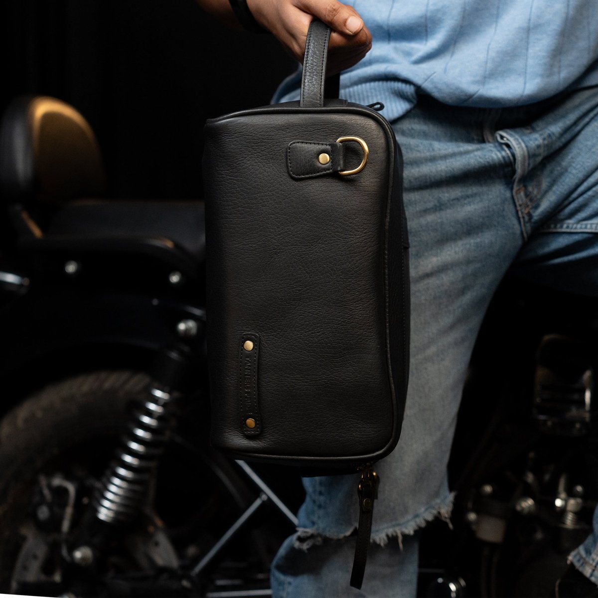 Magnetic Goliath Tank Bag - Tanners Pride (V.C. Exports)