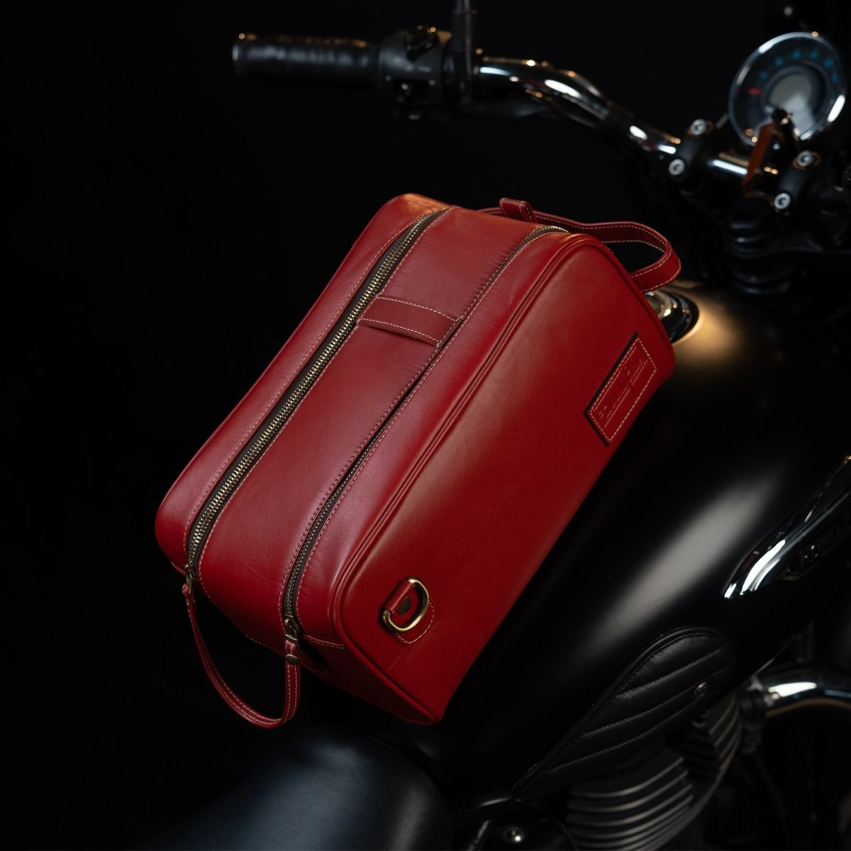 Magnetic Goliath Tank Bag - Tanners Pride (V.C. Exports)