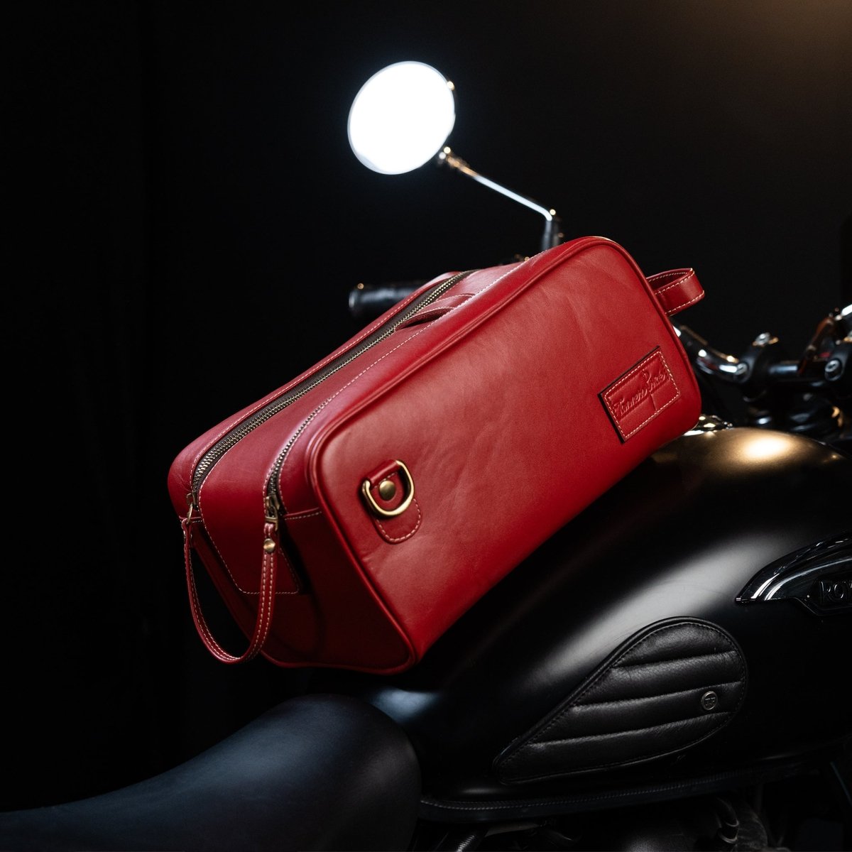 Magnetic Goliath Tank Bag - Tanners Pride (V.C. Exports)