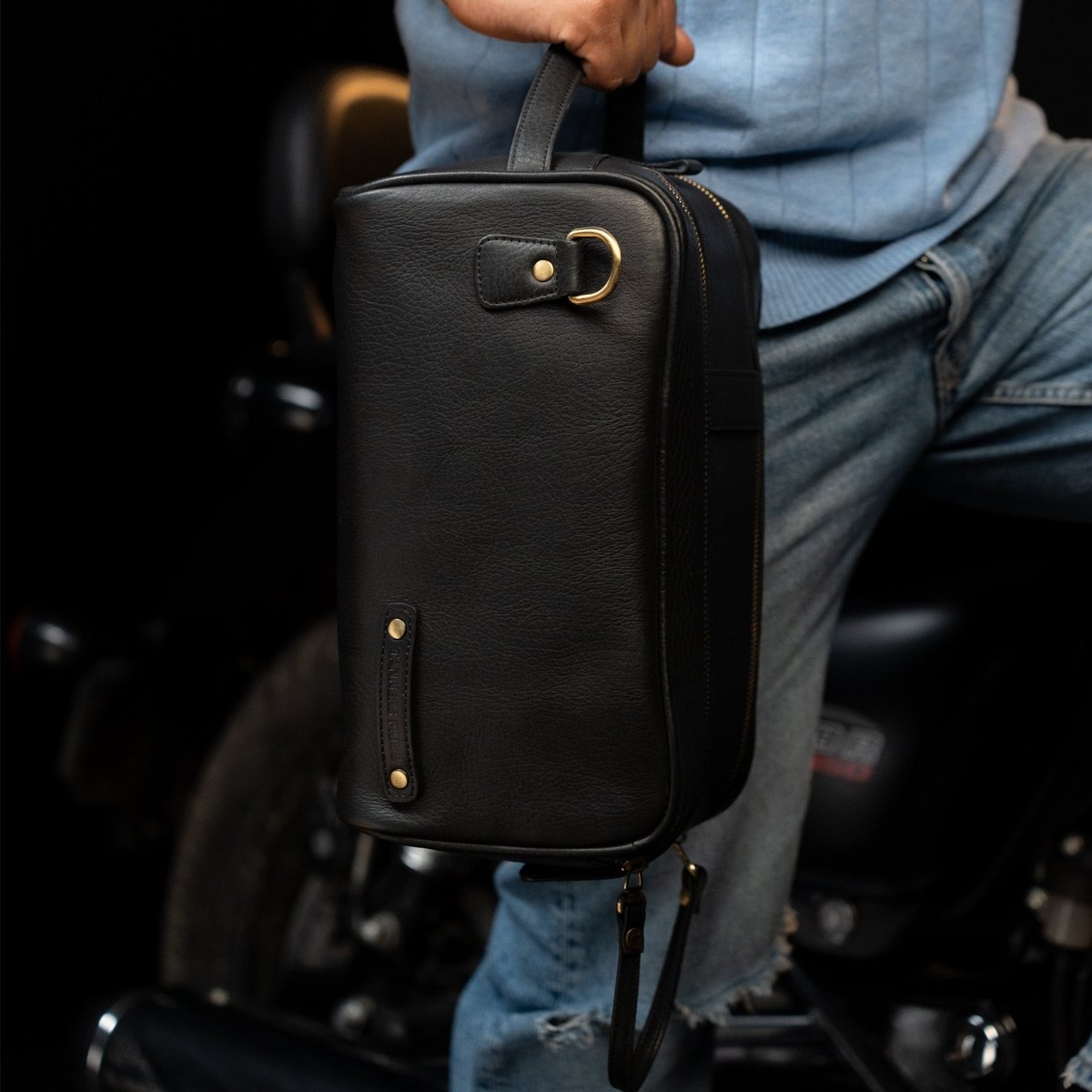 Magnetic Goliath Tank Bag - Tanners Pride (V.C. Exports)