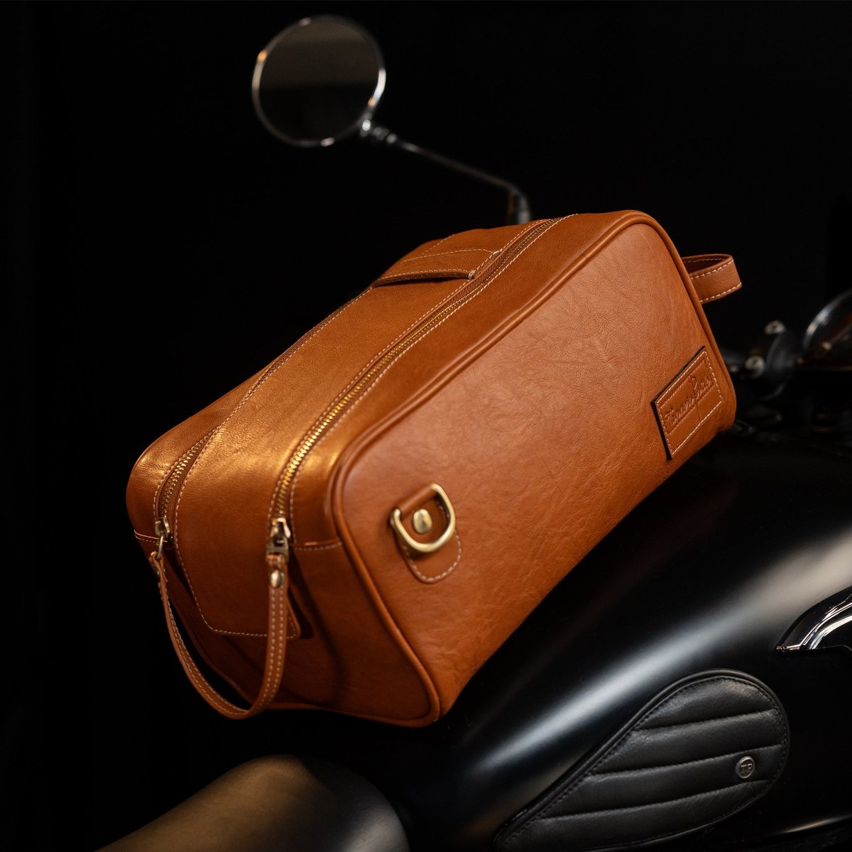 Magnetic Goliath Tank Bag - Tanners Pride (V.C. Exports)