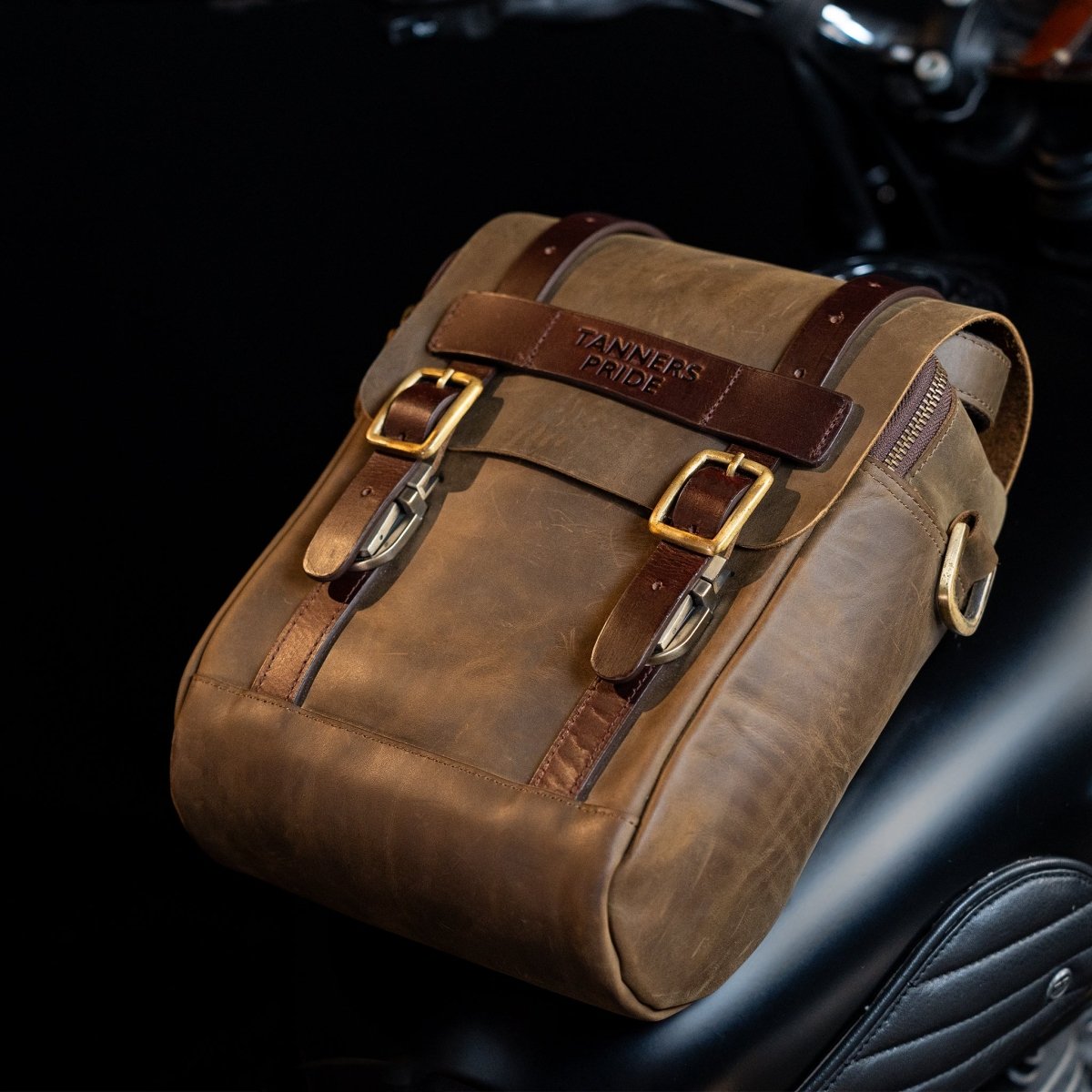 Magnetic Rockstar Bag - Tanners Pride (V.C. Exports)