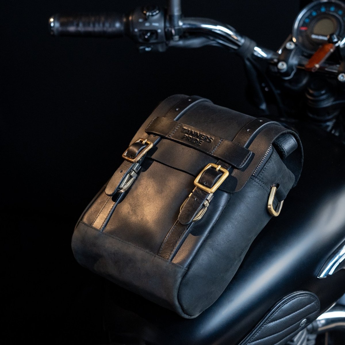 Magnetic Rockstar Bag - Tanners Pride (V.C. Exports)