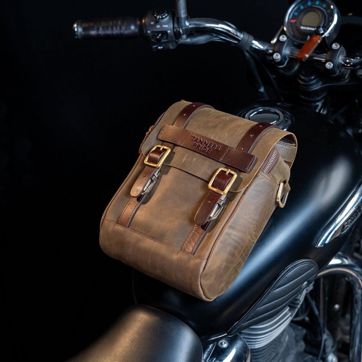 Magnetic Rockstar Bag - Tanners Pride (V.C. Exports)
