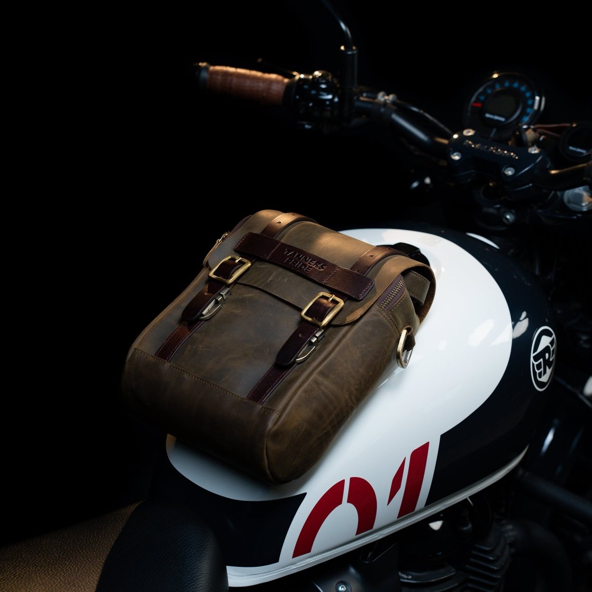 Magnetic Rockstar Bag - Tanners Pride (V.C. Exports)