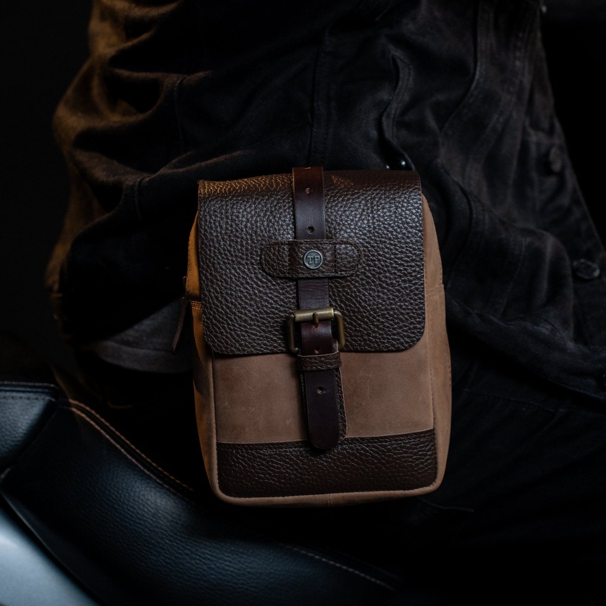 Magnetic Tank Pouch - Tanners Pride (V.C. Exports)