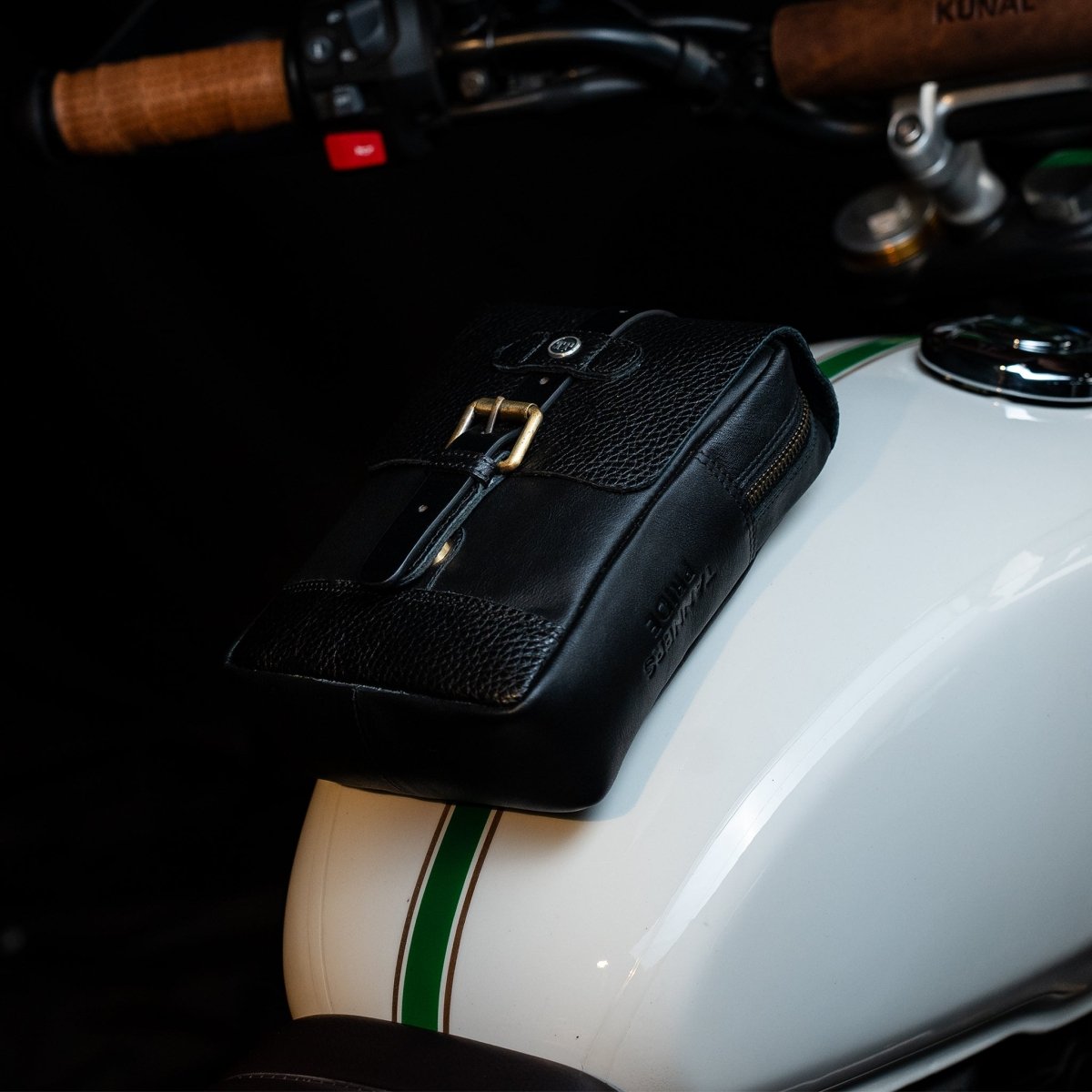 Magnetic Tank Pouch - Tanners Pride (V.C. Exports)