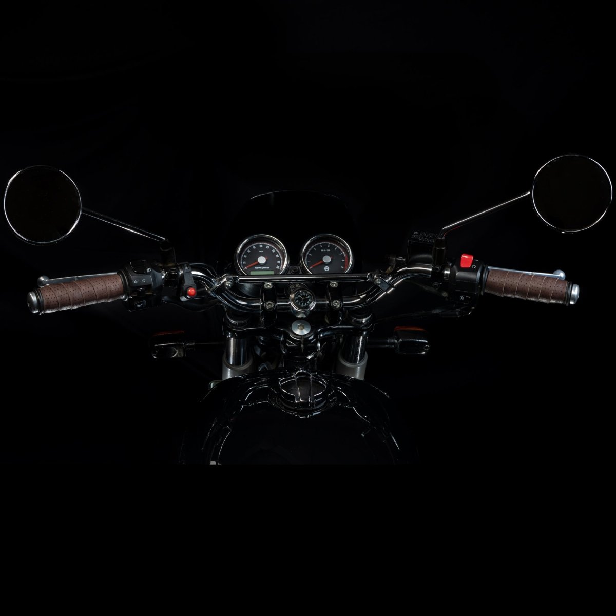 Perforated Handle Grips - Tanners Pride (V.C. Exports)
