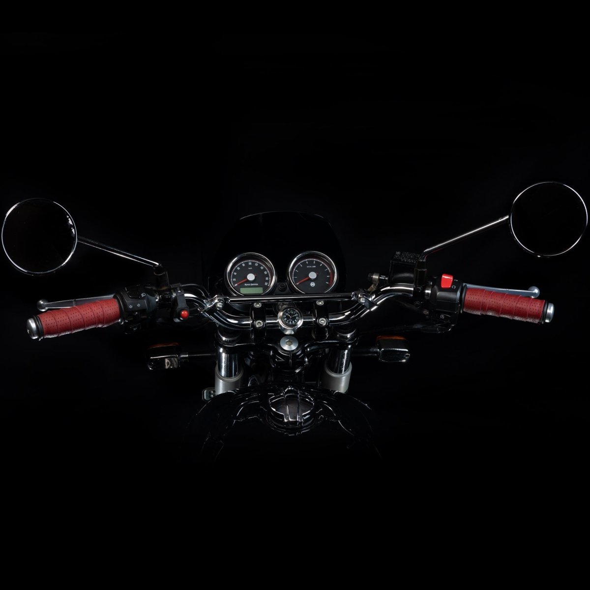 Perforated Handle Grips - Tanners Pride (V.C. Exports)