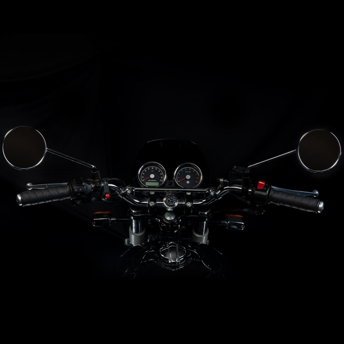 Perforated Handle Grips - Tanners Pride (V.C. Exports)