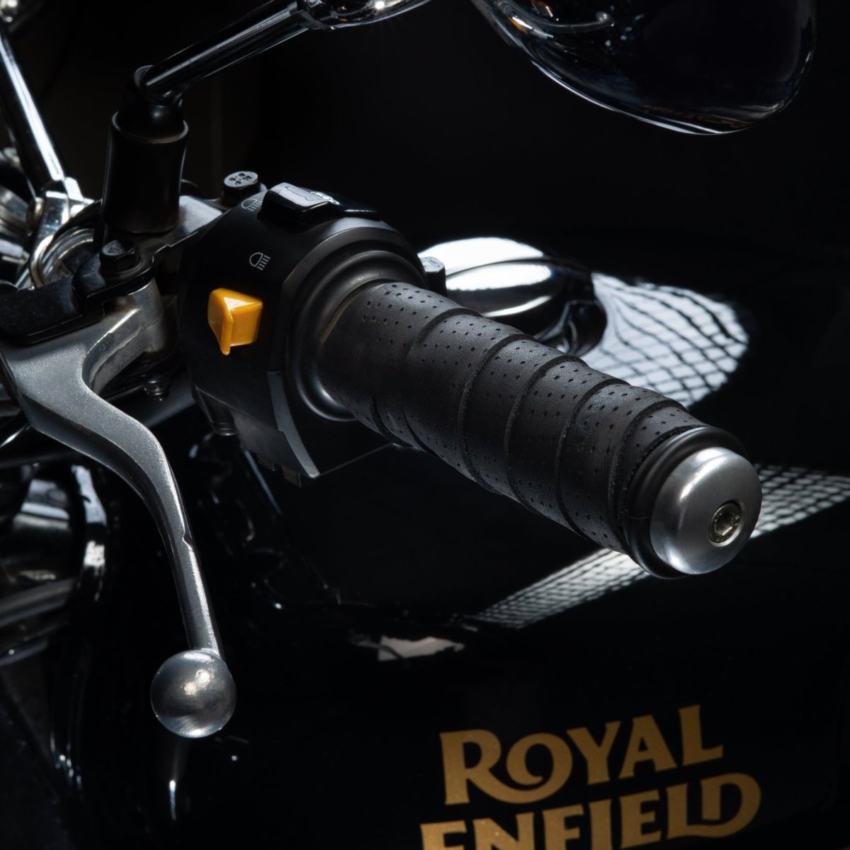Perforated Handle Grips - Tanners Pride (V.C. Exports)