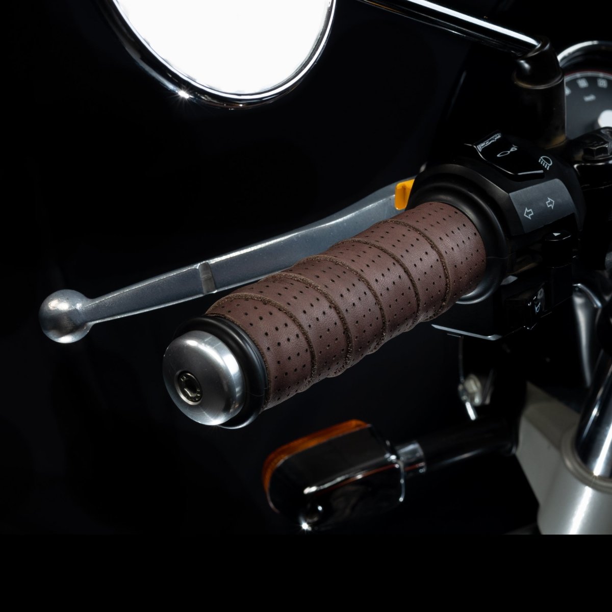 Perforated Handle Grips - Tanners Pride (V.C. Exports)