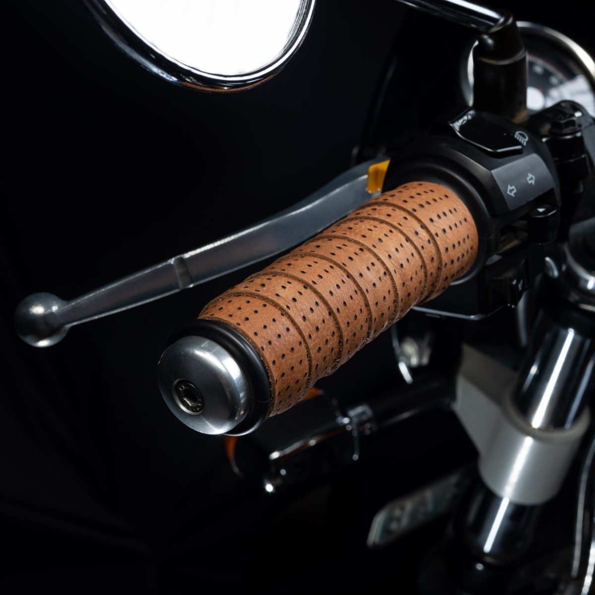 Perforated Handle Grips - Tanners Pride (V.C. Exports)