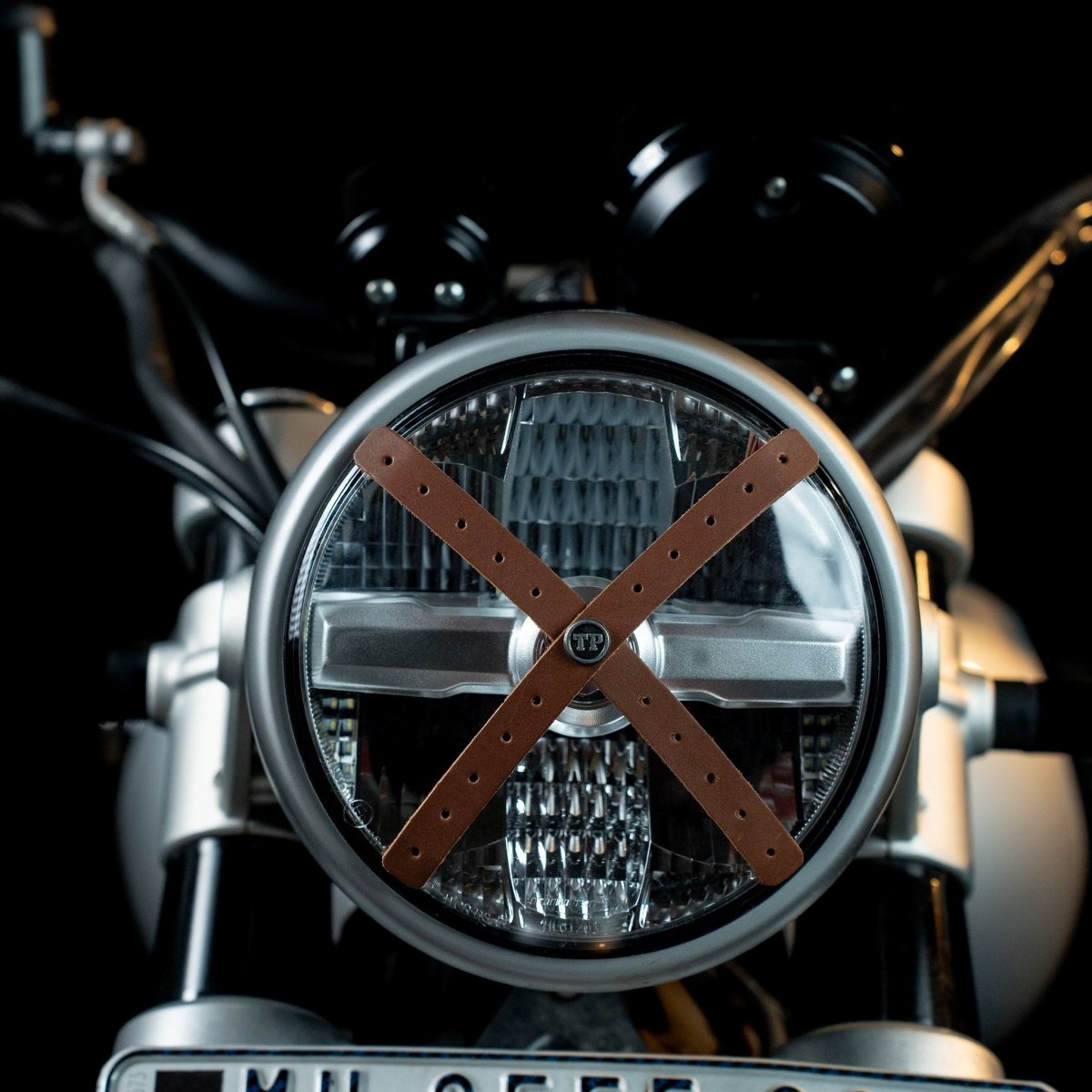 Perforated Headlight Cross - Tanners Pride (V.C. Exports)