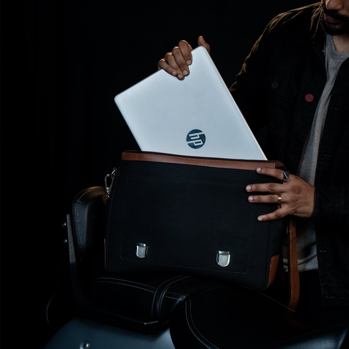 Protector Leather Laptop Bag - Tanners Pride (V.C. Exports)