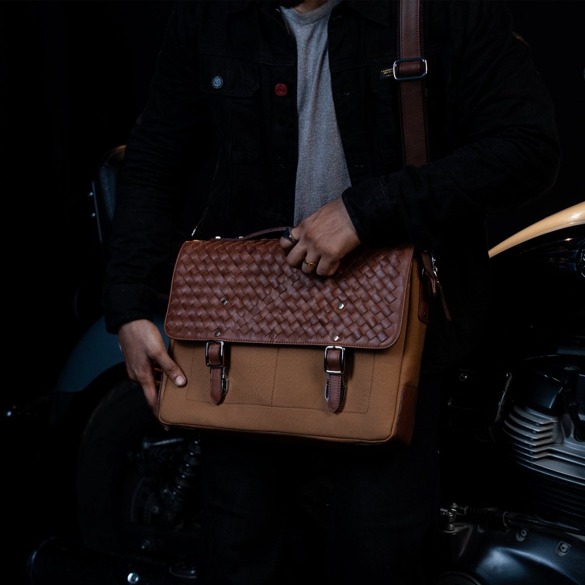 Protector Leather Laptop Bag - Tanners Pride (V.C. Exports)