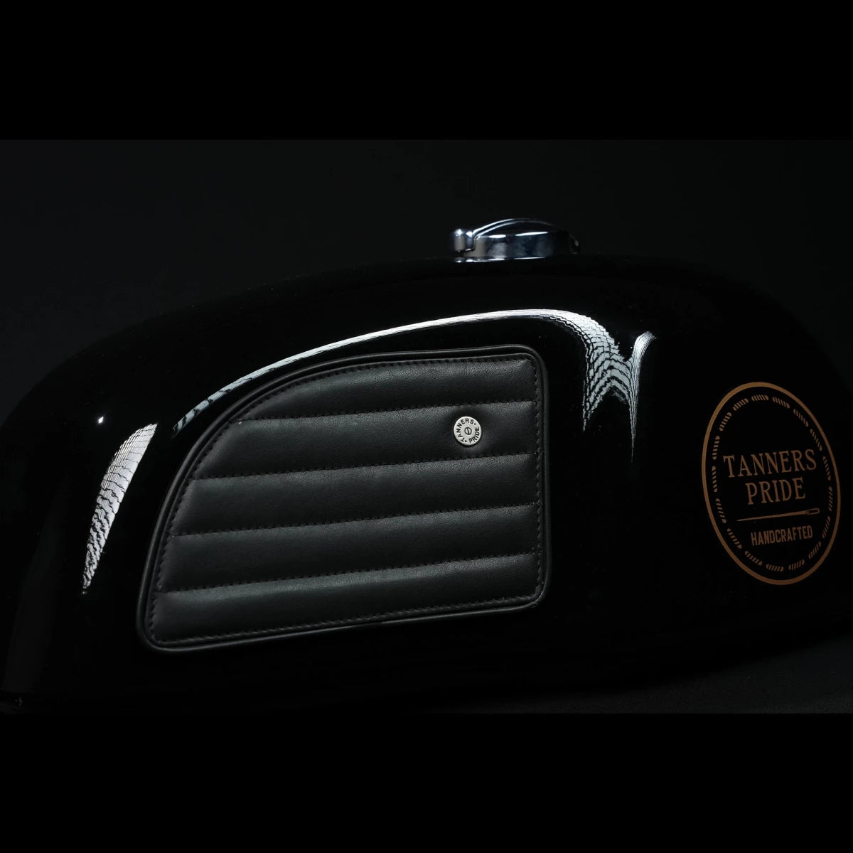 Straight Tankpads (GT 650) - Tanners Pride (V.C. Exports)