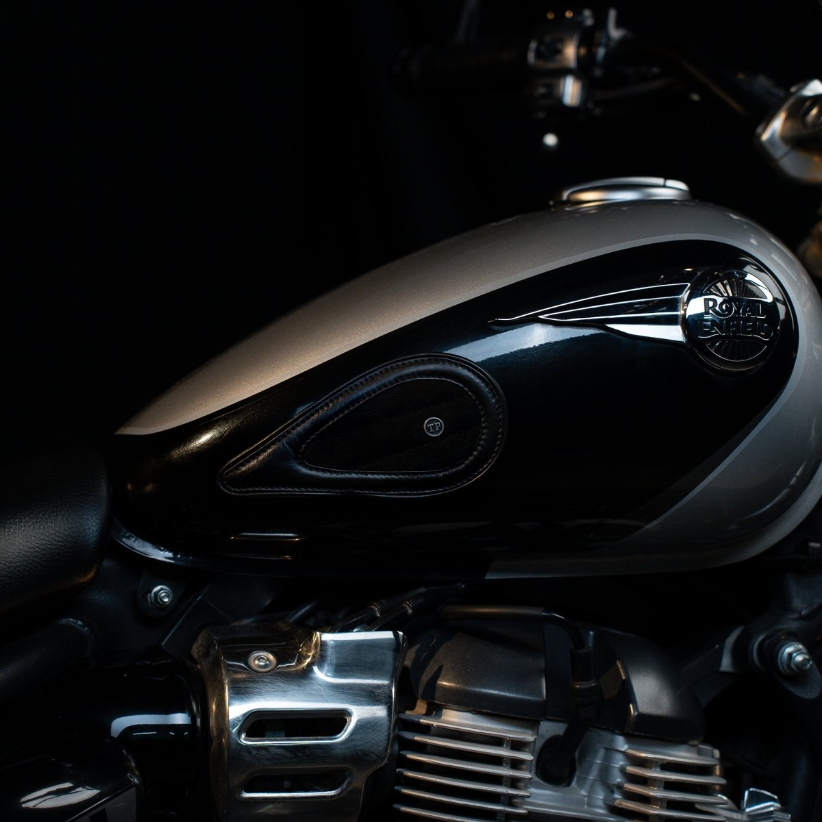 Swede Tankpads (Super Meteor 650) - Tanners Pride (V.C. Exports)