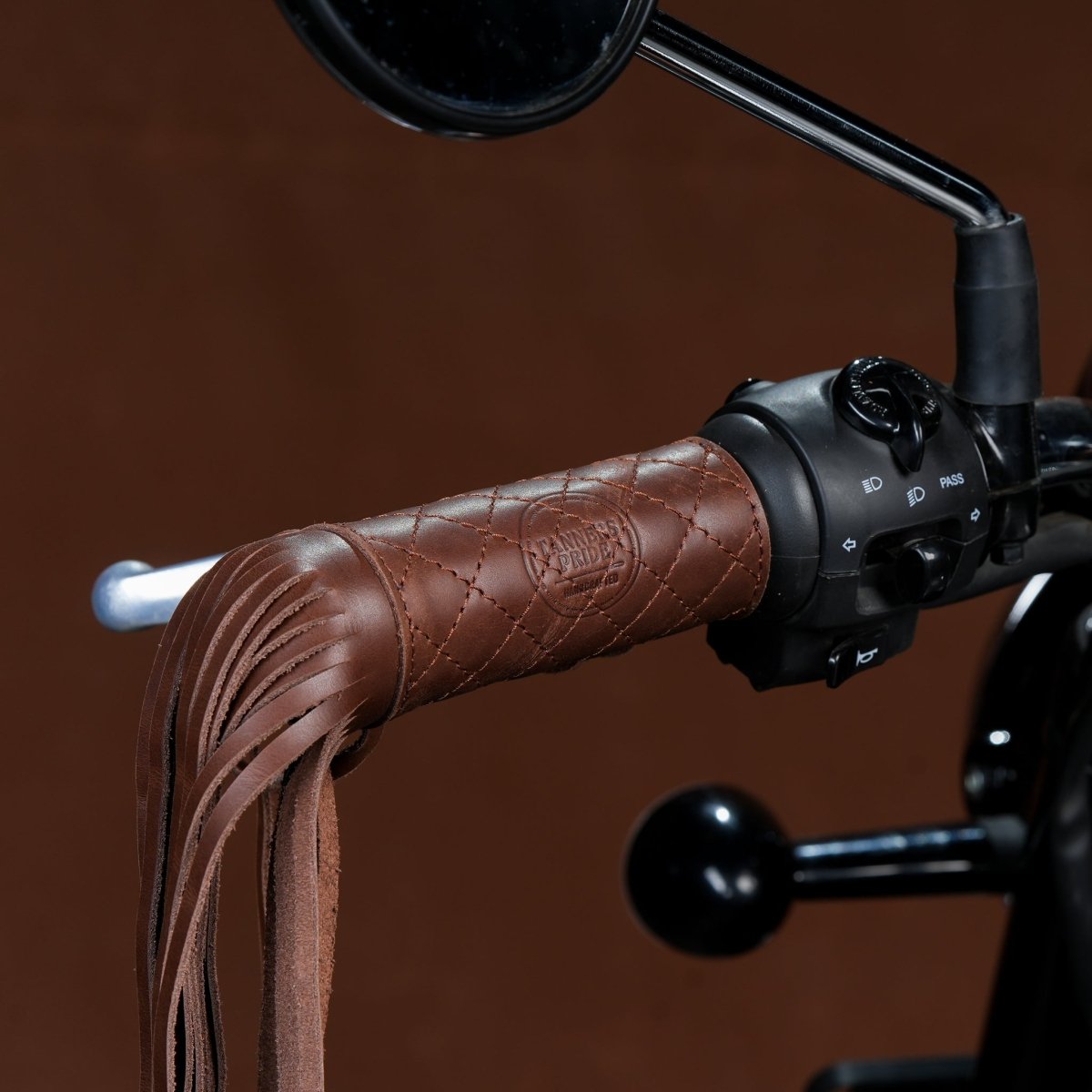 Tasselled Grip Covers (Short) - Tanners Pride (V.C. Exports)