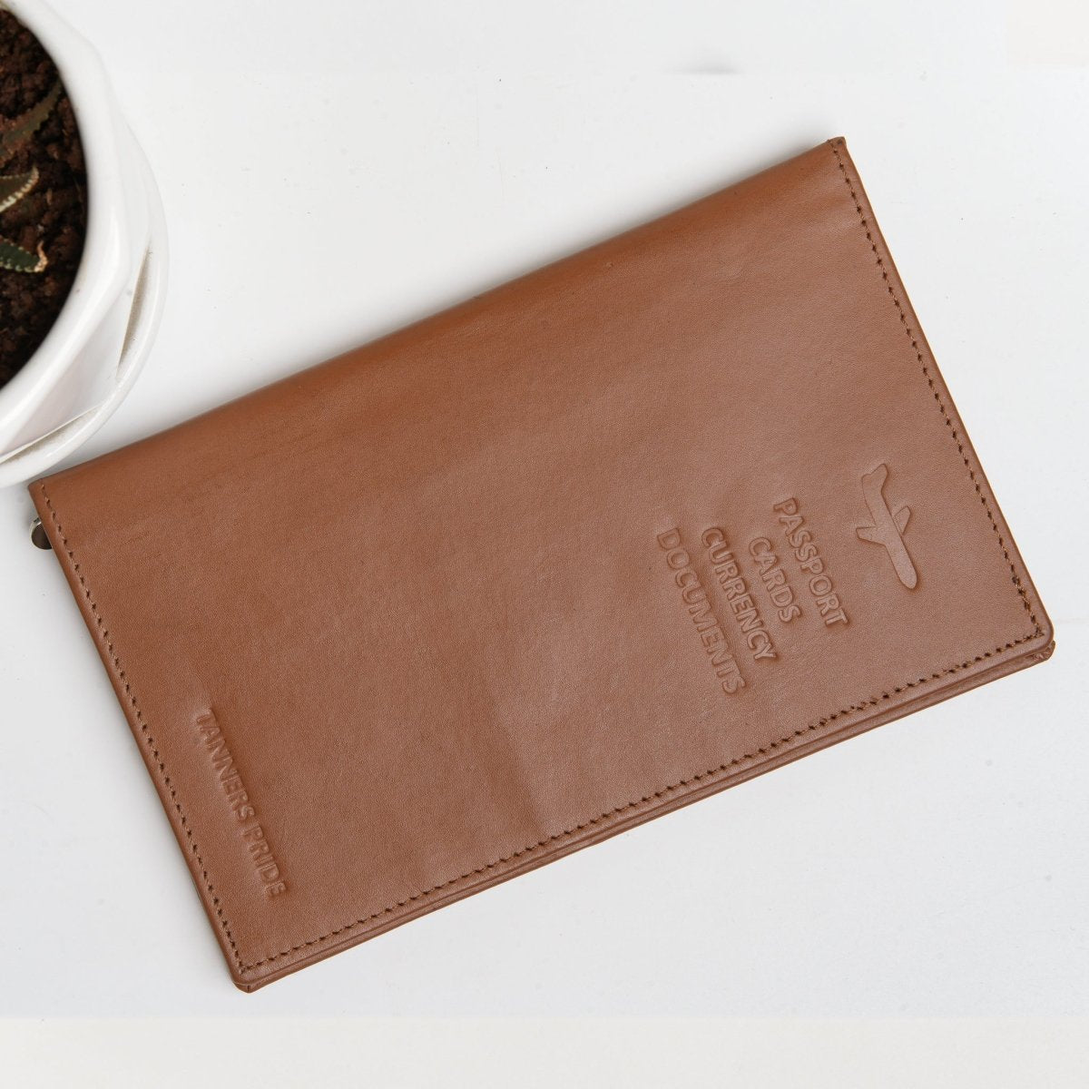 The Nomad Passport Case - Tanners Pride (V.C. Exports)
