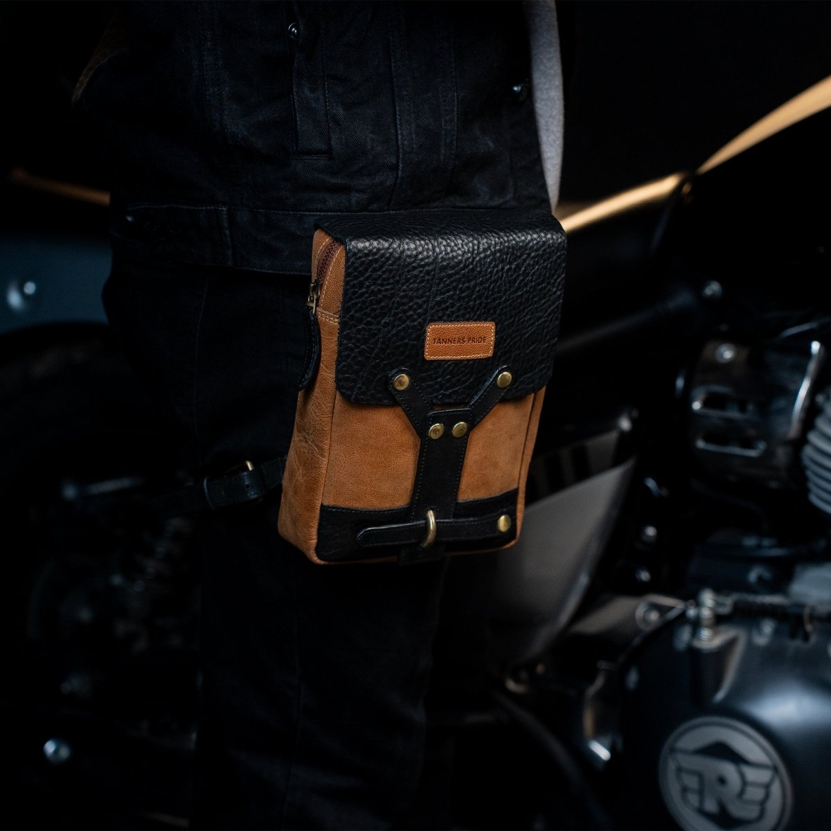 Thigh Bag - Tanners Pride (V.C. Exports)