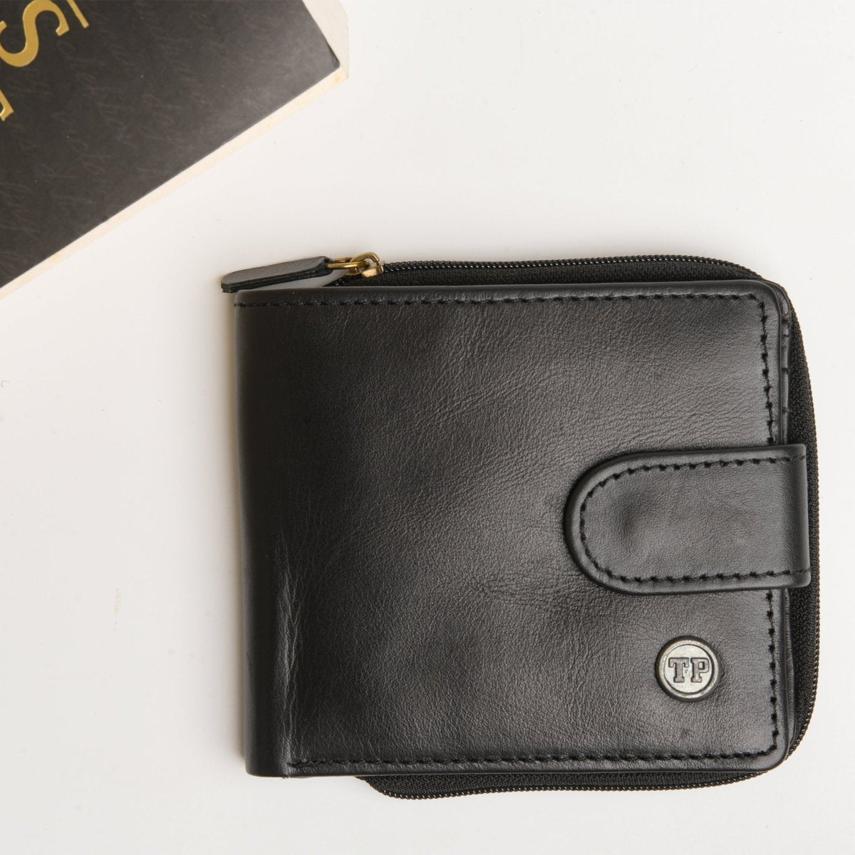 Tyrel Bi- fold zippered wallet ( RFID Protected) - Tanners Pride (V.C. Exports)