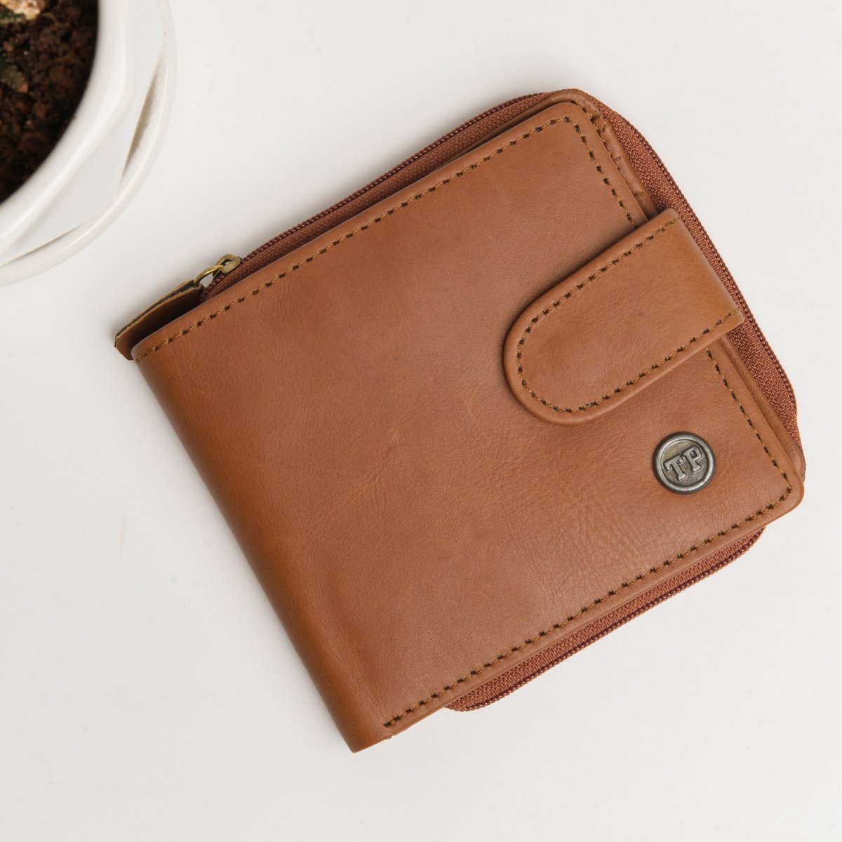 Tyrel Bi- fold zippered wallet ( RFID Protected) - Tanners Pride (V.C. Exports)
